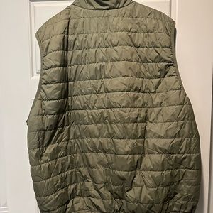 2XL CARHARTT RAIN DEFENDER® RELAXED FIT LIGHTWEIGHT INSULATED VEST